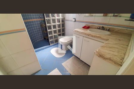 Casa à venda com 250m², 3 quartos e 3 vagas Casa à venda com 250m², 3 quartos e 3 vagasBanheiro da Suíte 3