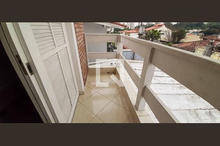 Casa à venda com 250m², 3 quartos e 3 vagas Casa à venda com 250m², 3 quartos e 3 vagasVaranda da Suíte 1