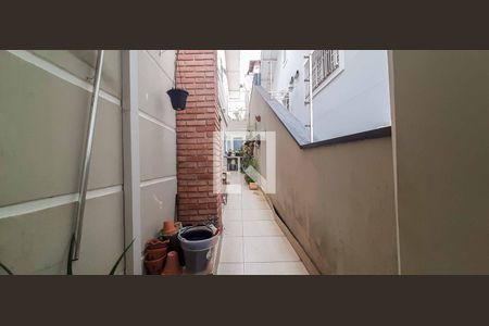 Casa à venda com 250m², 3 quartos e 3 vagas Casa à venda com 250m², 3 quartos e 3 vagasÁrea Externa