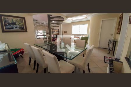 Casa à venda com 250m², 3 quartos e 3 vagas Casa à venda com 250m², 3 quartos e 3 vagasSala de Jantar