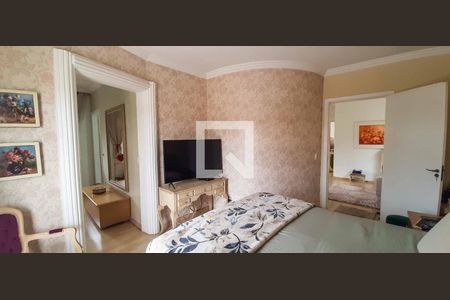 Casa à venda com 250m², 3 quartos e 3 vagas Casa à venda com 250m², 3 quartos e 3 vagasSuíte 1