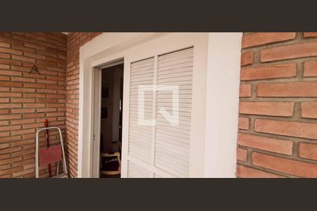 Casa à venda com 250m², 3 quartos e 3 vagas Casa à venda com 250m², 3 quartos e 3 vagasVaranda da Suíte 1