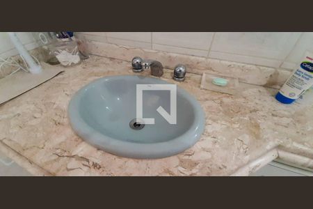 Casa à venda com 250m², 3 quartos e 3 vagas Casa à venda com 250m², 3 quartos e 3 vagasBanheiro da Suíte 2