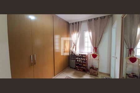 Casa à venda com 250m², 3 quartos e 3 vagas Casa à venda com 250m², 3 quartos e 3 vagasSuíte 1