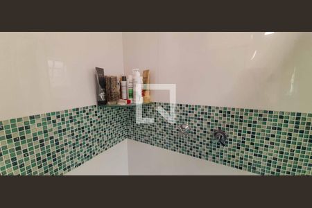 Casa à venda com 250m², 3 quartos e 3 vagas Casa à venda com 250m², 3 quartos e 3 vagasBanheiro da Suíte 1