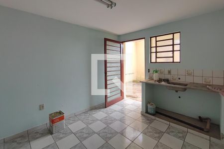 Casa à venda com 232m², 4 quartos e 3 vagas Casa à venda com 232m², 4 quartos e 3 vagasEdícula