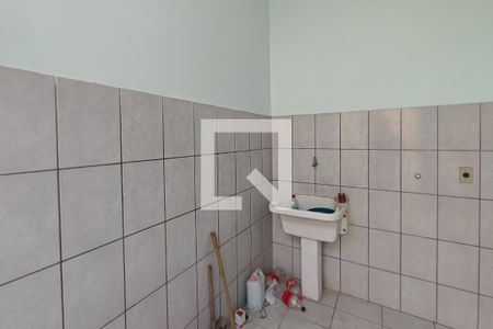 Casa à venda com 232m², 4 quartos e 3 vagas Casa à venda com 232m², 4 quartos e 3 vagasÁrea de Serviço