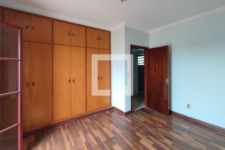 Suíte de casa à venda com 4 quartos, 232m² em Jardim Campos Elíseos, Campinas