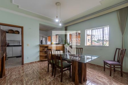 Sala de Jantar de casa para alugar com 3 quartos, 500m² em São João Batista, Belo Horizonte