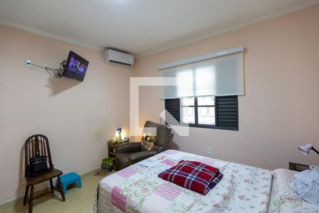 Quarto 1 de casa à venda com 4 quartos, 200m² em Vila Nova, Campinas