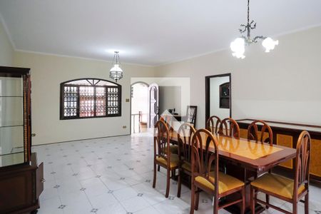 Sala de casa para alugar com 2 quartos, 160m² em Osvaldo Cruz, São Caetano do Sul