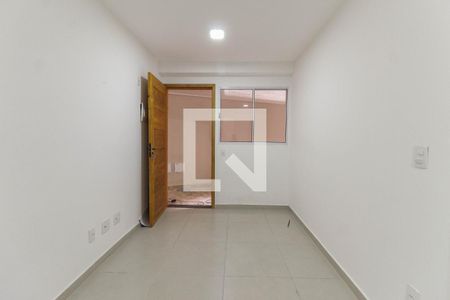 Sala de apartamento para alugar com 2 quartos, 40m² em Cidade Líder, São Paulo