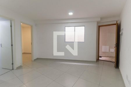 Sala de apartamento para alugar com 2 quartos, 41m² em Cidade Líder, São Paulo