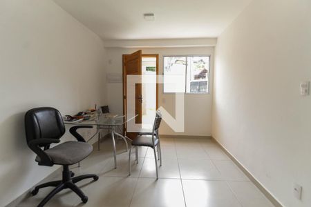 Sala de apartamento para alugar com 2 quartos, 45m² em Cidade Líder, São Paulo