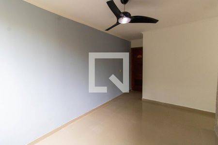 Sala de apartamento para alugar com 3 quartos, 68m² em Santa Rosa, Niterói