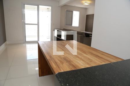 Sala de apartamento para alugar com 2 quartos, 75m² em Vila Augusta, Guarulhos