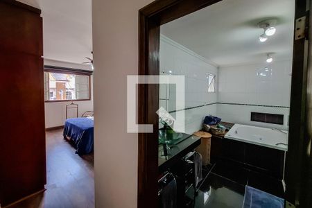 Corredor  de casa à venda com 4 quartos, 280m² em Vila Dom Pedro I, São Paulo