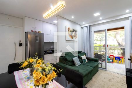 Sala de apartamento à venda com 3 quartos, 72m² em Jardim Cocaia, Guarulhos