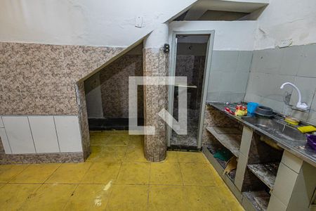 Sala / Cozinha de casa para alugar com 2 quartos, 70m² em Primeiro de Maio, Belo Horizonte