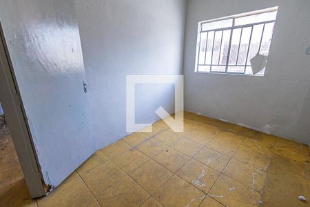 Quarto 1 de casa para alugar com 2 quartos, 70m² em Primeiro de Maio, Belo Horizonte