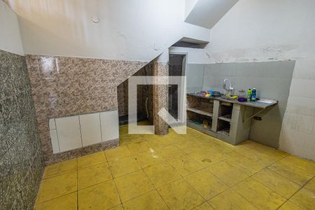 Sala / Cozinha de casa para alugar com 2 quartos, 70m² em Primeiro de Maio, Belo Horizonte