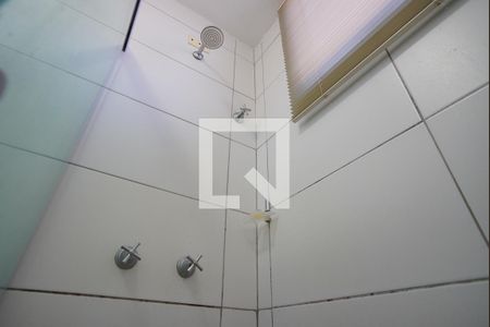 Banheiro da Suíte de apartamento para alugar com 2 quartos, 90m² em Sarandi, Porto Alegre