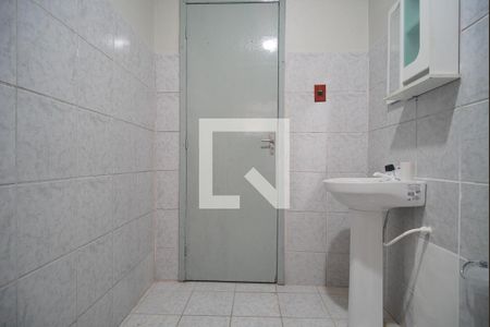 Banheiro de apartamento para alugar com 1 quarto, 45m² em Guarani, Novo Hamburgo