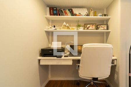 Escritório de apartamento à venda com 1 quarto, 75m² em Moema, São Paulo