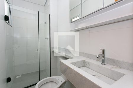 Banheiro de apartamento à venda com 1 quarto, 31m² em Vila Santa Isabel, São Paulo