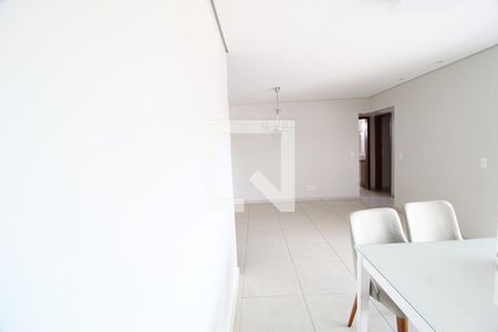 Sala de apartamento para alugar com 3 quartos, 97m² em Patrimônio, Uberlândia