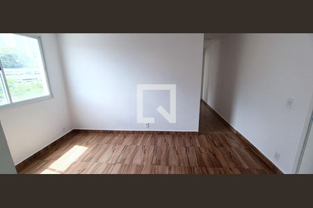 Sala de apartamento para alugar com 2 quartos, 43m² em Jardim Novo Taboao, São Paulo