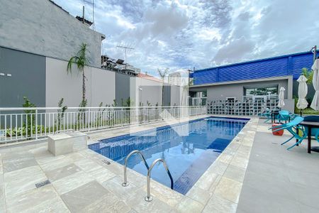 Apartamento à venda com 37m², 2 quartos e sem vaga Apartamento à venda com 37m², 2 quartos e sem vagaÁrea comum - Piscina