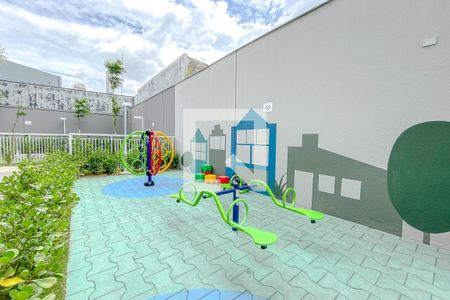 Apartamento à venda com 37m², 2 quartos e sem vaga Apartamento à venda com 37m², 2 quartos e sem vagaÁrea comum - Playground