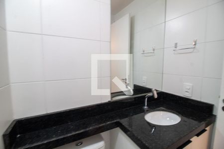 Banheiro de apartamento à venda com 1 quarto, 28m² em Jardim Caravelas, São Paulo