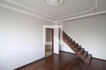 Sala de casa à venda com 3 quartos, 80m² em São Luiz, Belo Horizonte