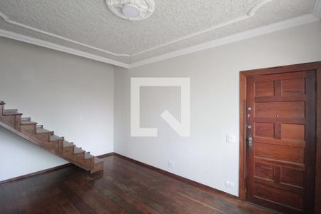 Sala de casa à venda com 3 quartos, 80m² em São Luiz, Belo Horizonte