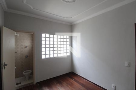 Suíte de casa à venda com 3 quartos, 80m² em São Luiz, Belo Horizonte