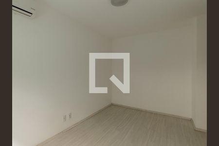 Quarto 2 de apartamento para alugar com 2 quartos, 70m² em Cavalhada, Porto Alegre