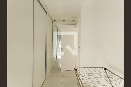 Closet de apartamento para alugar com 1 quarto, 72m² em Cavalhada, Porto Alegre