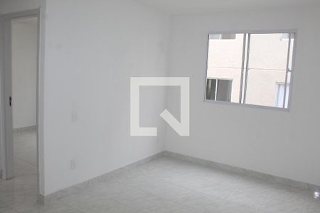 Sala de apartamento para alugar com 2 quartos, 38m² em Jardim Monte Alegre, Cotia