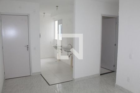 Sala de apartamento para alugar com 2 quartos, 38m² em Jardim Monte Alegre, Cotia