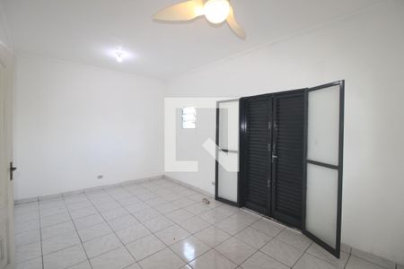 Quarto 1 de casa para alugar com 2 quartos, 110m² em Vila Bancaria Munhoz, São Paulo