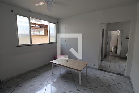 Sala de casa à venda com 4 quartos, 280m² em Inhaúma, Rio de Janeiro