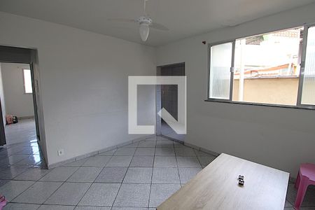 Sala de casa à venda com 4 quartos, 280m² em Inhaúma, Rio de Janeiro