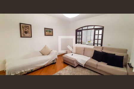 Sala de TV de casa à venda com 3 quartos, 180m² em Jardim Roberto, Osasco