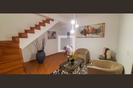 Sala de Estar de casa à venda com 3 quartos, 180m² em Jardim Roberto, Osasco