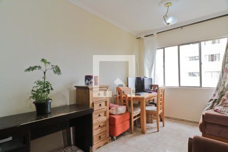 Sala de apartamento à venda com 2 quartos, 58m² em Parque Maria Domitila, São Paulo