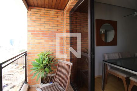 Varanda  de apartamento à venda com 1 quarto, 42m² em Vila Nova Conceição, São Paulo