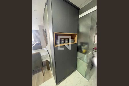 Sala de apartamento à venda com 2 quartos, 64m² em Jardim Tamoio, Jundiaí