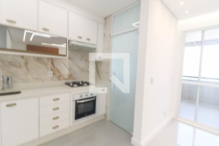 Apartamento à venda com 84m², 3 quartos e 2 vagas Apartamento à venda com 84m², 3 quartos e 2 vagasCozinha e Área de Serviço